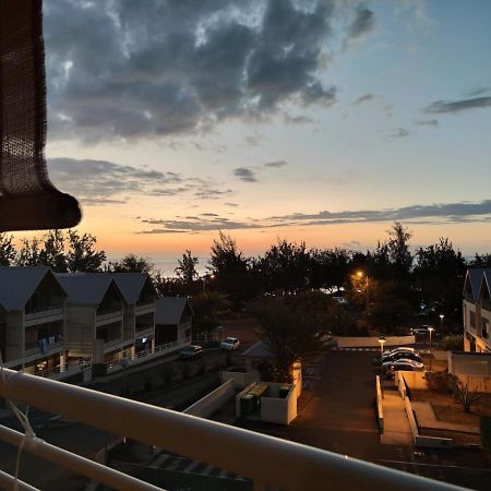 圣勒Location Saisonniere Meublee F2 St Leu Face Ocean A 1 Min Plage公寓 外观 照片